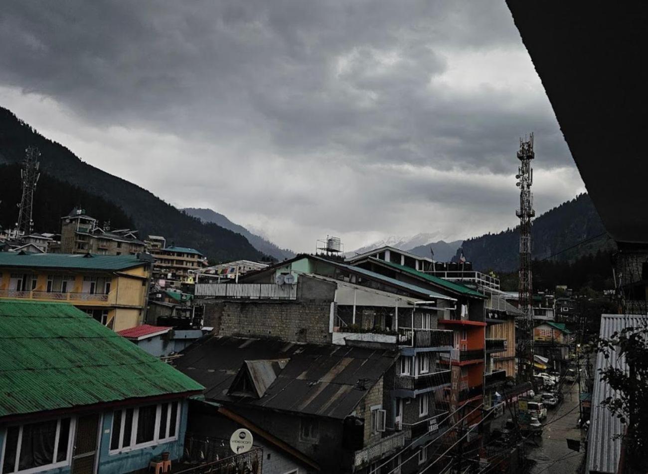 Hotel Premier Mall Road Manali Exterior foto